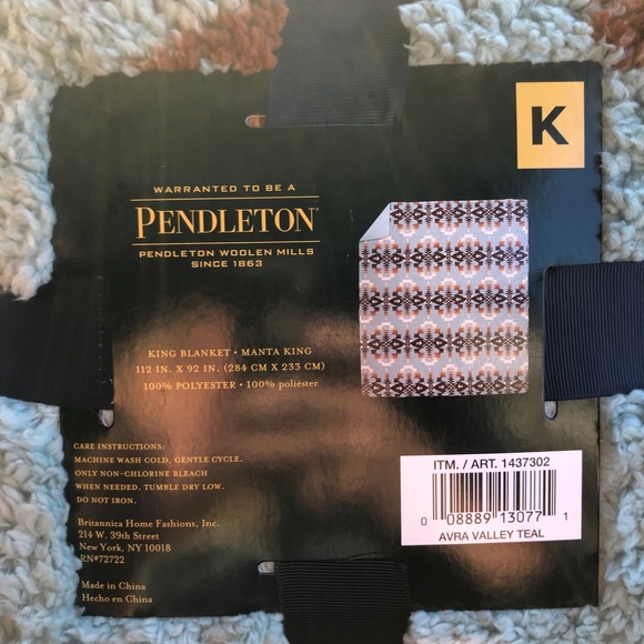 Pendleton Avra Valley Sherpa Fleece King Blanket NWT - Picture 3 of 4